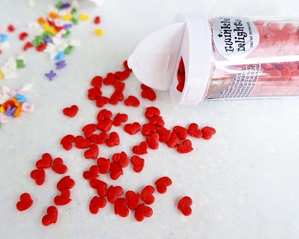 Red Confetti Big Heart - Nuts Free Kosher Certified Sprinkles For Cake