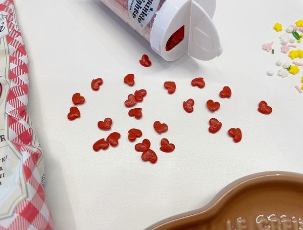 Red Confetti Big Heart - Nuts Free Kosher Certified Sprinkles For Cake